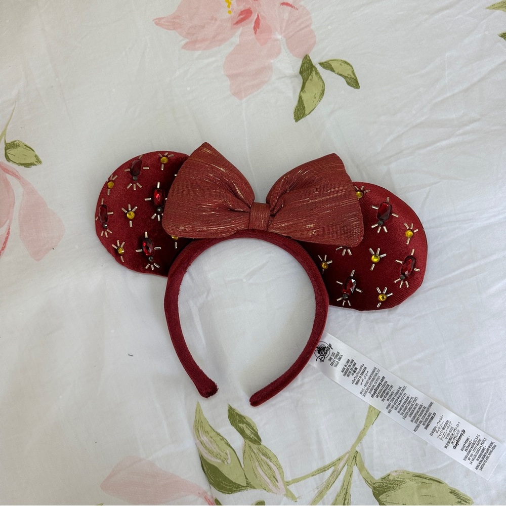 Red Minnie ears